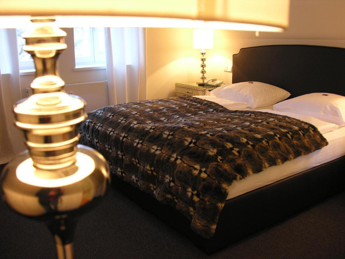 Hotel Am Doktorplatz Rheda-Wiedenbrück Szoba fotó